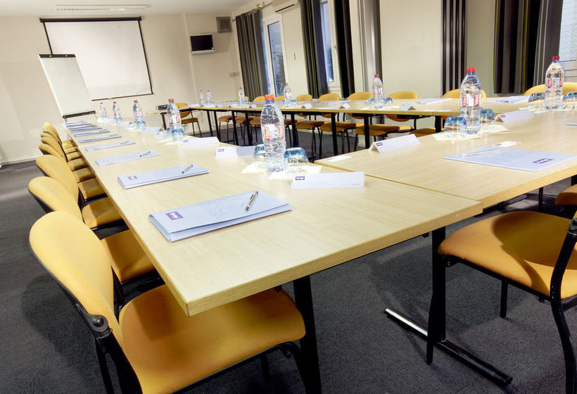 Hôtel Kyriad Lyon Est Bron Eurexpo Le Cottage  | Bron | Rhone | France 2