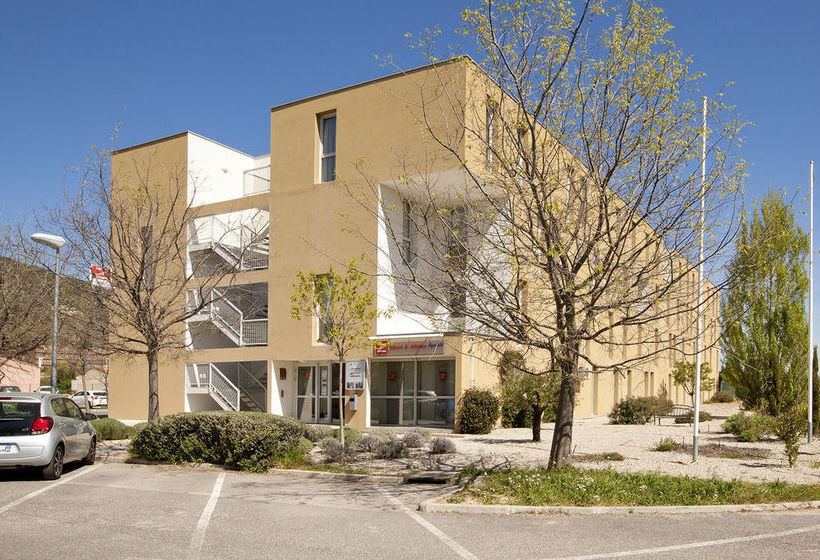 Hôtel Séjours & Affaires Moulin Neuf Manosque  | Manosque | Alpes-de-Haute-Provence | France 15