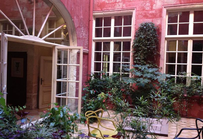 Hôtel De L Amphitheatre  | Arles | Bouches du Rhone | France 1