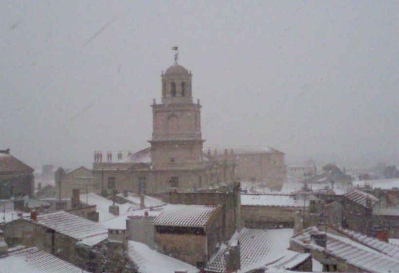 Hôtel De L Amphitheatre  | Arles | Bouches du Rhone | France 12