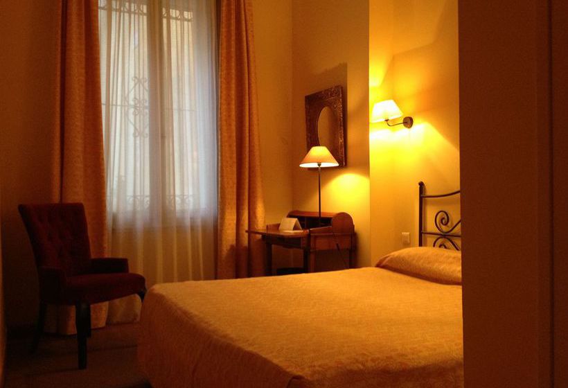 Hôtel De L Amphitheatre  | Arles | Bouches du Rhone | France 13