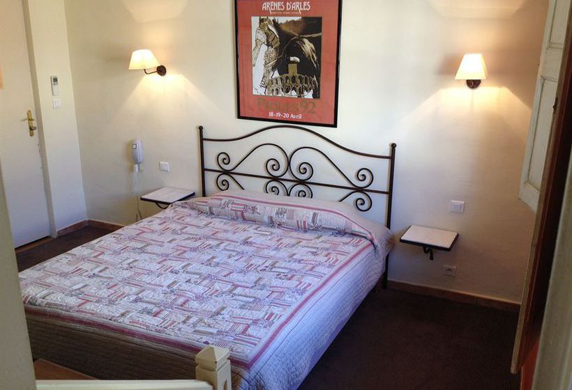 Hôtel De L Amphitheatre  | Arles | Bouches du Rhone | France 9