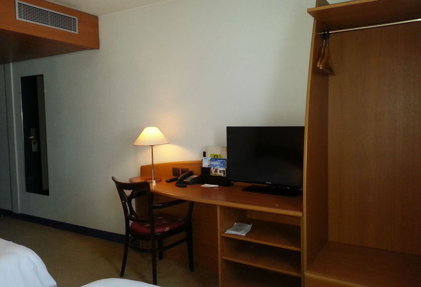 Pradotel  | Crolles | Isère | Francia 20