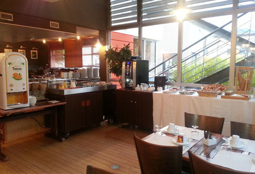 Pradotel  | Crolles | Isère | Francia 8