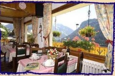 Hôtel Restaurant Le Castellan  | Chatel | Haute-Savoie | France 5