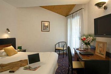 Hôtel Le Littoral  | Évian-les-Bains | Haute-Savoie | France 10