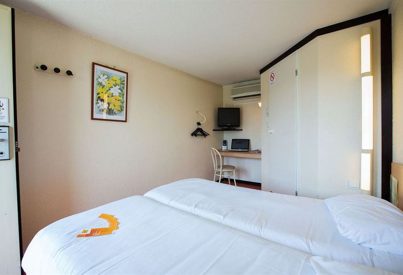 Hôtel Premiere Classe Clermont Ferrand Nord  | Clermont Ferrand | Puy-de-Dome | France 8