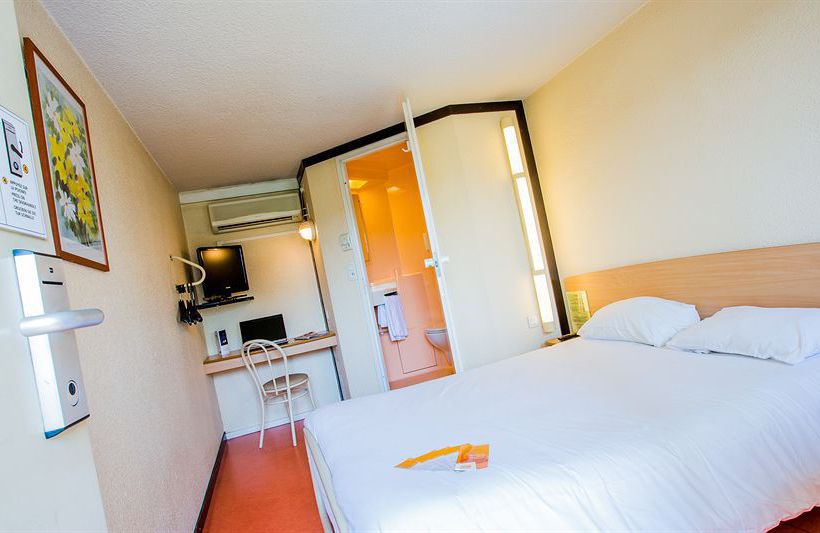 Hôtel Premiere Classe Clermont Ferrand Nord  | Clermont Ferrand | Puy-de-Dome | France 9